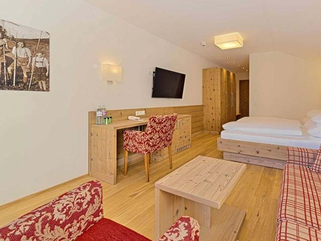 Hotel Kristall GmbH